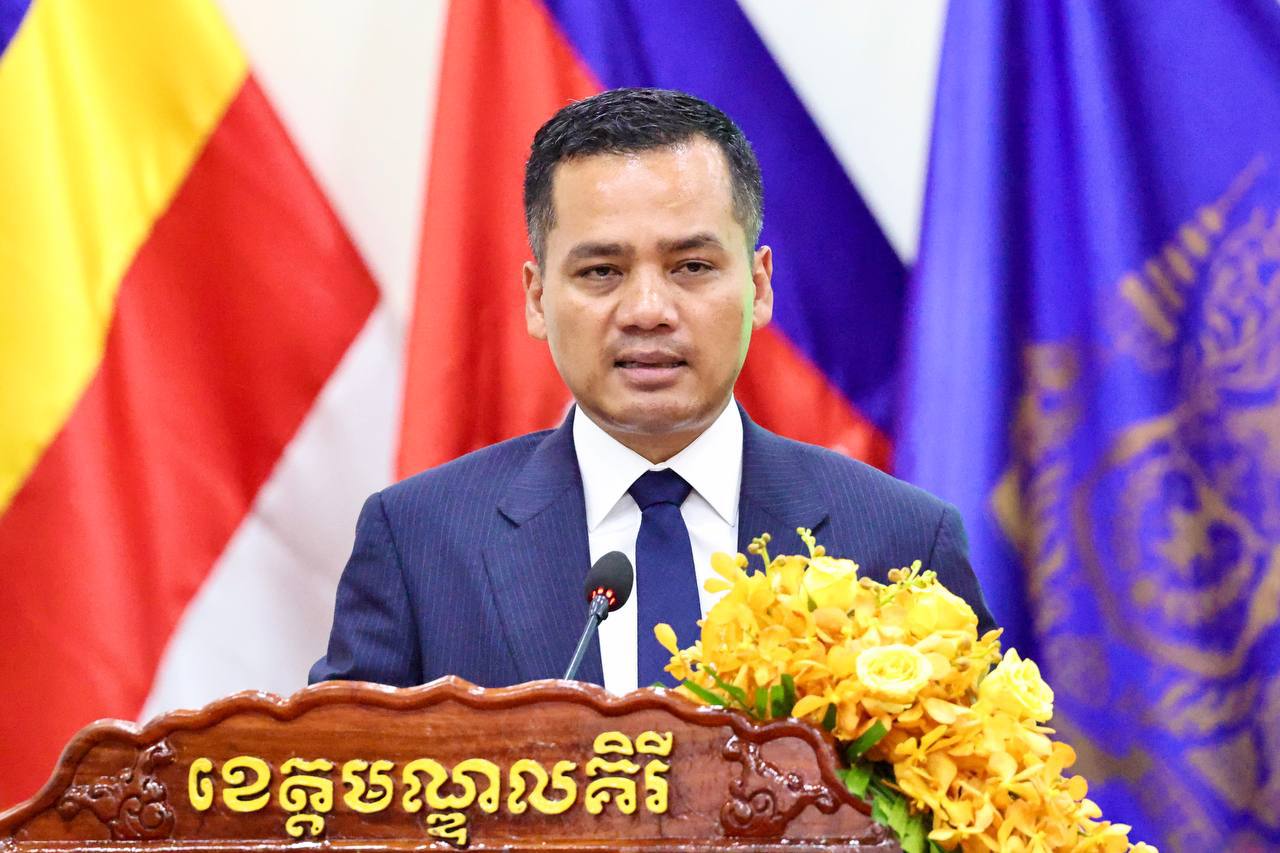 ឯកឧត្តមអភិសន្តិបណ្ឌិត ស សុខា ណែនាំដល់អភិបាល និងស្នងការថ្មីខេត្តមណ្ឌលគិរី យកចិត្តទុកដាក់បំពេញភារកិច្ចស្នូល ពិសេសការងារបោសសម្អាត Online Scams